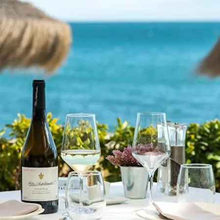 Apartment Mi Capricho 2b1 Beachfront Complex-apartment Beachside With Sea Views Sitio de Calahonda